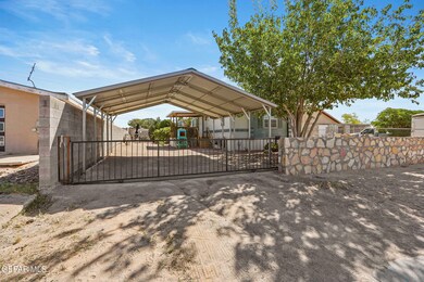 528 Ricky Zelt Dr, Horizon City, TX 79928 - photo 3