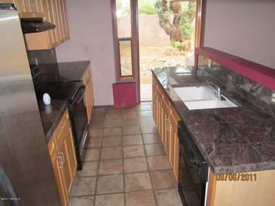 2143 E Gazania Ln, Tucson, AZ 85719 - photo 4