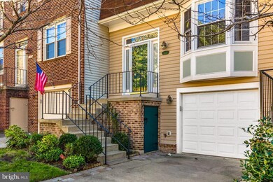 8111 Squirrel Run Rd, Springfield, VA 22152 - photo 2