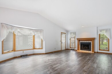 2212 Radcliff Cir SE, GR-3