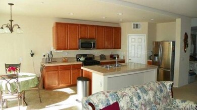 Great Casual Dining Space with Large Island & Pant