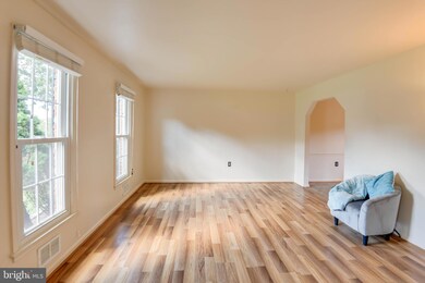 4633 Cherry Valley Dr, Rockville, MD 20853 - photo 6