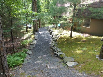 135 Mountain Top Dr, Dingmans Ferry, PA 18328 - photo 3