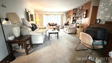 26 W Maplewood Ave, Muskegon, MI 49444 - photo 4