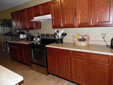 1037 Brookshire Dr, Franklin, IN 46131 - photo 7