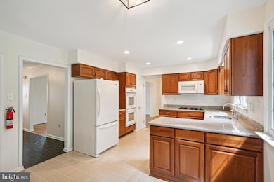 721 Liberty Rd, Mount Laurel, NJ 08054 - photo 6