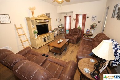 406 Trey, Troy, TX 76579 - photo 3