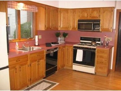 127 Arlington St, Brighton, MA 02135 - photo 6