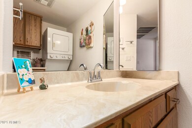 808 E Lawrence Ln unit 101, Phoenix, AZ 85020 - photo 5