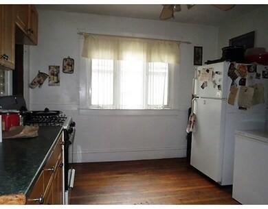 102 Blaine St unit 104, Springfield, MA 01108 - photo 2