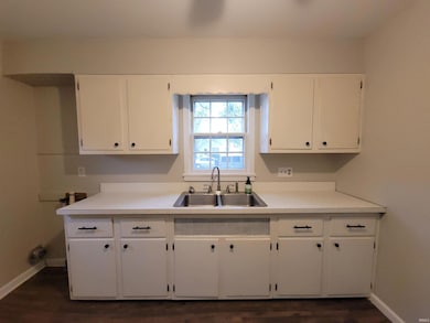 1305 Court St, Columbus, IN 47201 - photo 7