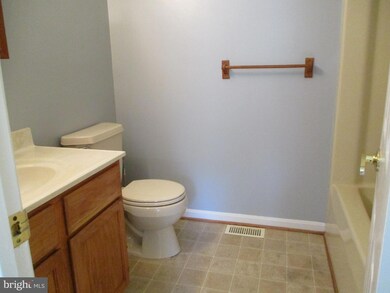 22151 Victorian Dr, California, MD 20619 - photo 6