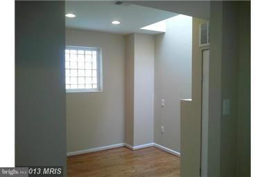 2801 R St SE unit 4, Washington, DC 20020 - photo 4