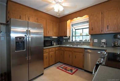 611 Berkshire Dr unit 81-82, Statesville, NC 28677 - photo 7