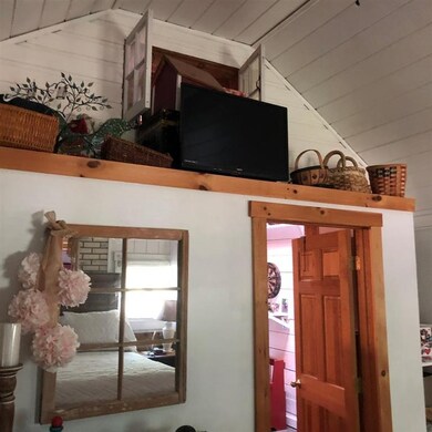 1382 Goldmine Rd, Readsboro, VT 05350 - photo 7