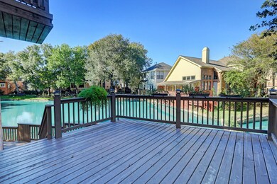 Enjoy a peaceful dinner or entertain outdoors on y
