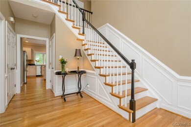 Open two story foyer