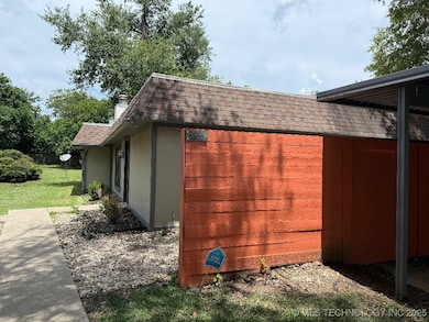 5303 E 32nd Place unit A, Tulsa, OK 74135 - photo 4