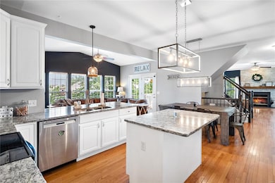 720 Brook Manor Ct, Lake Saint Louis, MO 63367 - photo 3