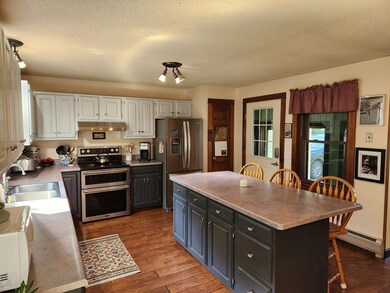 103 Ledgewood Rd, Claremont, NH 03743 - photo 6