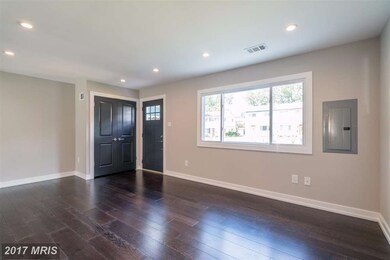 6715 Vermont Ct, Hyattsville, MD 20785 - photo 6