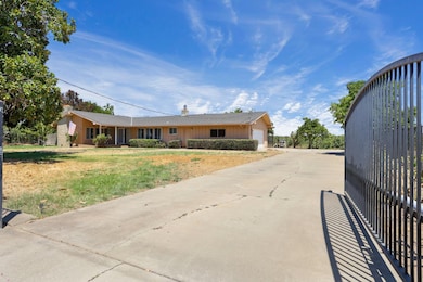 8275 E Orchard Rd unit E, Acampo, CA 95220 - photo 6