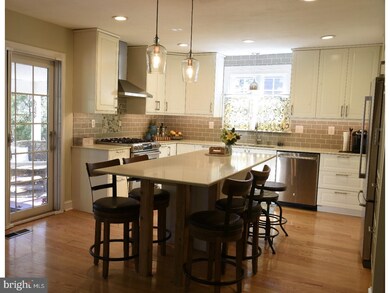 409 Pilgrim Ln, Drexel Hill, PA 19026 - photo 3