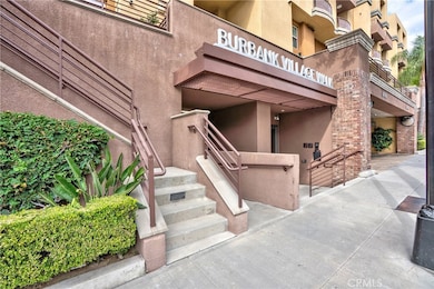 Burbank Village Walk unit 206, Burbank, CA 91502 - photo 2