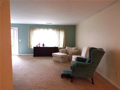 142 Edaville Ct, Warwick, RI 02886 - photo 5