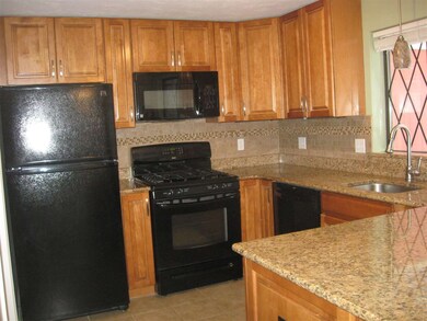 8 Plasic Rd, MerriMacK, NH 03054 - photo 3