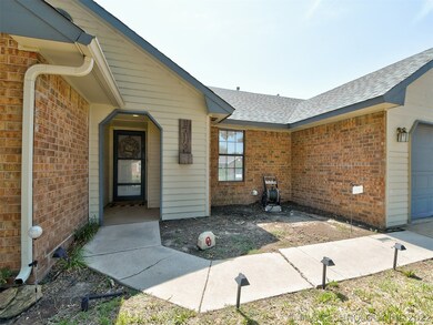 1516 Red Oak Dr, Ardmore, OK 73401 - photo 2