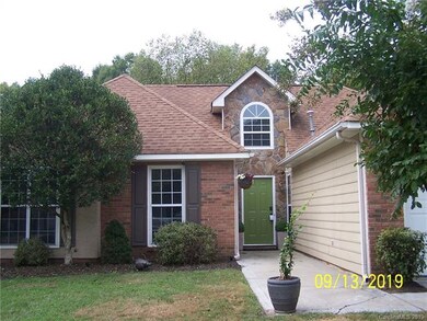 Don't miss this 3 BR, 2 BA beauty!