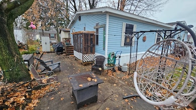 13 Pine Dr, van Buren Township, MI 48111 - photo 4