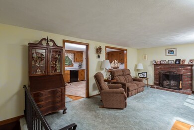 269 Phillips St, Hanson, MA 02341 - photo 5