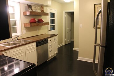 1725 SW Webster Ave, Topeka, KS 66604 - photo 3