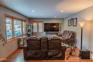 2034 N 3rd - MLS Size-32