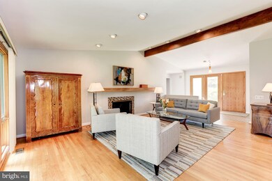 11709 Karen Dr, Potomac, MD 20854 - photo 5