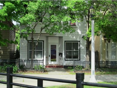 5 Bright St unit 1, Burlington, VT 05401 - photo 2