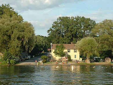 Other Nearby Middlesex beach & boat launch!