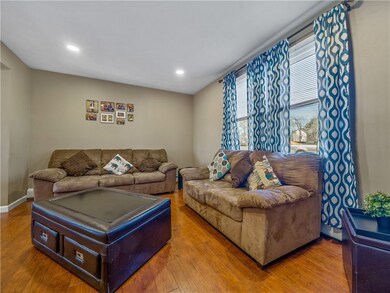 136 Eastgate Dr, Warwick, RI 02886 - photo 2