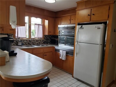 565 Admiral St unit R, Providence, RI 02908 - photo 7