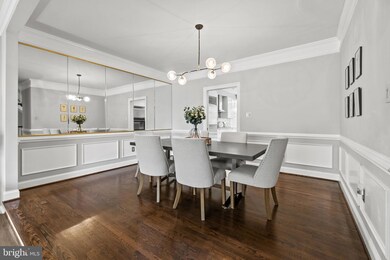 9472 Turnberry Dr, Potomac, MD 20854 - photo 4