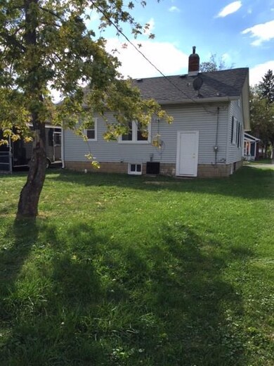 137 S 9th Ave, Beech Grove, IN 46107 - photo 2