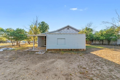 332 Powell Ave, Kerrville, TX 78028 - photo 5