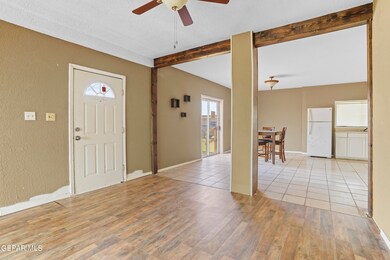501 Agua Clara St, El Paso, TX 79928 - photo 2