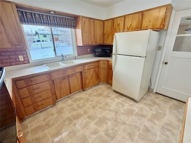 113 Riverview 4 E, Great Falls, MT 59404 - photo 7