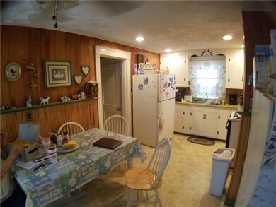 Eat in Kitchen