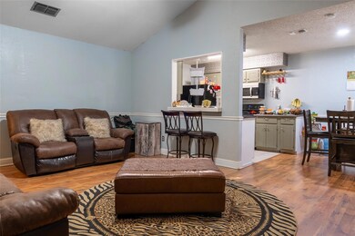 8816 Las Vegas Ct, Fort Worth, TX 76108 - photo 4