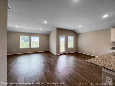 1825 W Vandalia St, Broken Arrow, OK 74012 - photo 6