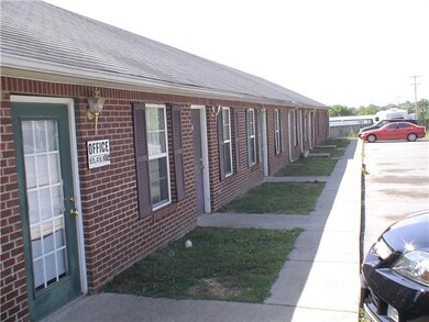 220 Anthony Ln, Shelbyville, TN 37160 - photo 5